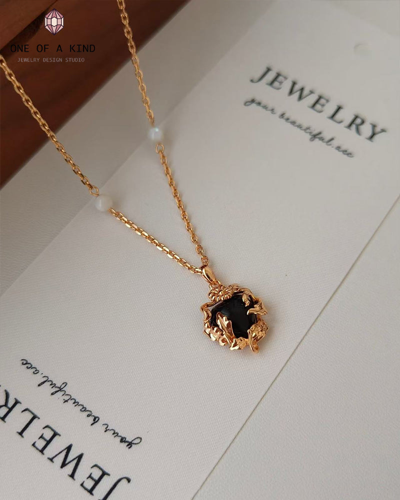 Black Lumen Necklace