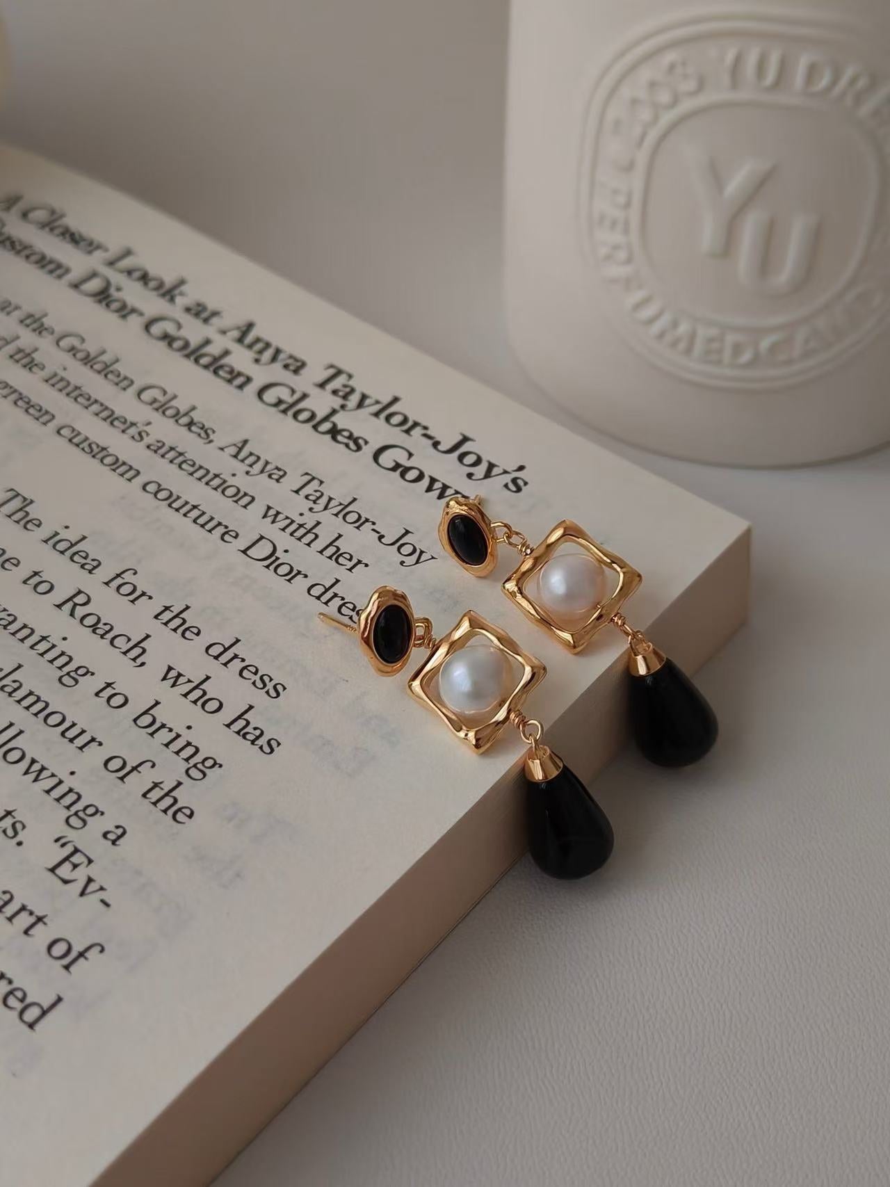 Black Lumen Earings